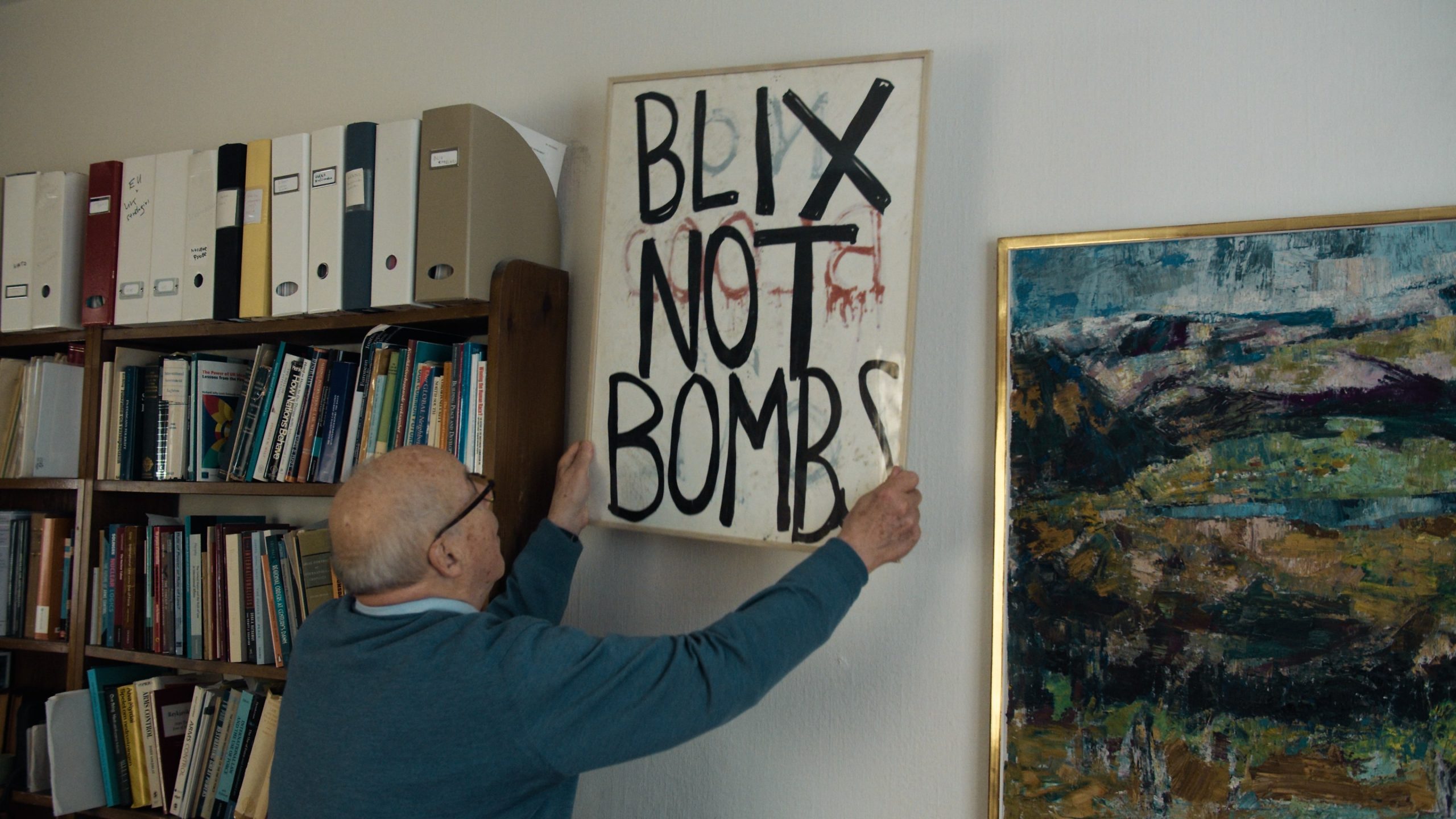 FEX-FILMY-BLIX-NOT-BOMBS-04